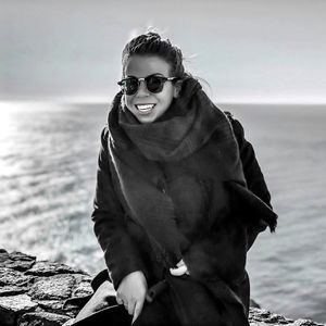 Meet your Posher, Alli